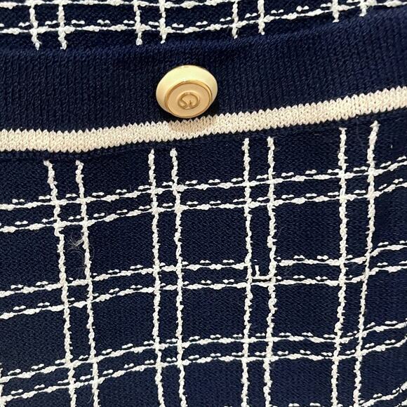 St John Collection Vintage Blue/ White Windowpane Plaid Knit Button Sweater 12 - Picture 6 of 7